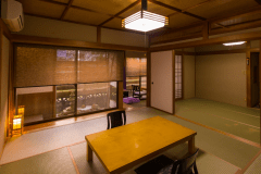 【食事処】掛け流し温泉風呂付　和室2間＋広縁付き　コーナールーム