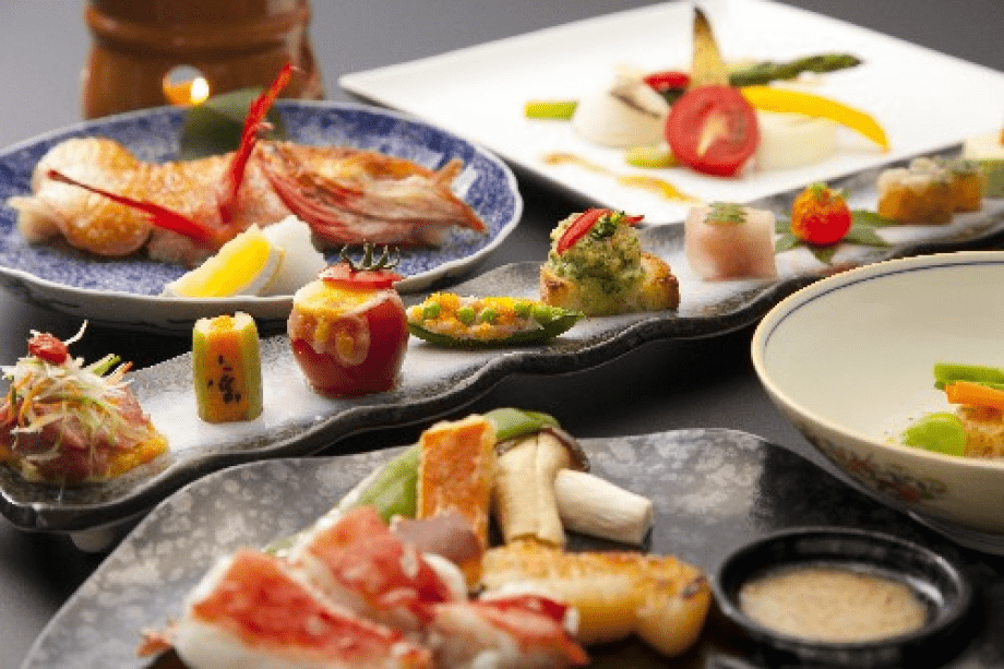 「”春”のスタンダードプラン」　3月～5月 【こだわりの贅食】+【源泉掛け流しの温泉】を堪能+【夕食時ドリンク無料】