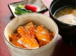 ～宮城が全国に誇る絶品ご飯～
【名物はらこめし】
期間：9/20～10/31

本場亘理町の名店で修業した
料理長が作る、名物【はらこめし】です。
毎年食べに来られるリピーター様が
最も多い名物のお食事です。
