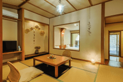 客室「満月」