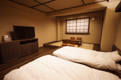 眺望和洋室：お部屋でごゆっくりとお寛ぎ下さい。(露天風呂付き客室ではありません)