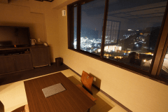 テラス＆露天風呂付き特室：お部屋からの絶景をお楽しみ下さい。