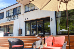 【八ヶ岳ホテル風か】大切な方との「思い出旅」は風かにおまかせ。標高1000mの自然豊かな八ヶ岳にあるホテル風かでしか体験できないたくさんのおもてなしを満喫ください！