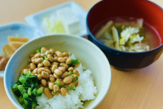 【HP限定チェックアウト11時☆お部屋で夕食＆朝食付】鮮魚店直送の舟盛定食とおかわり自由♪和洋の軽食ビュッフェ！自分で炙る干物＆挽きたてコーヒーが人気！