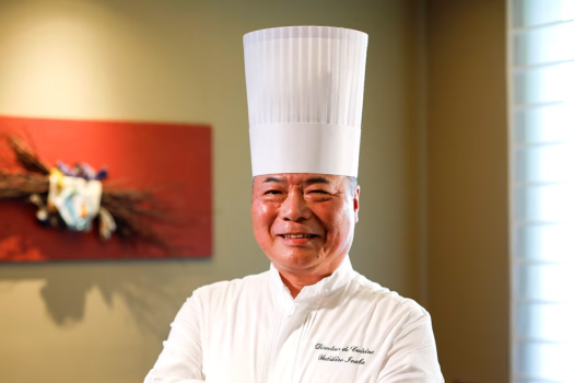 【料理顧問・稲葉幸弘】椿山荘にて料理の道に入り料理全般を学んだ後、渡仏。帰国後は椿山荘フレンチレストラン料理長を経て、北海道･洞爺にあるザ･ウィンザーホテルズインターナショナルの総料理長に就任。