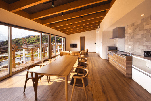 【スイート】＜客室＞総面積1,060㎡、客室温泉風呂（銀の湯）＋プライベートプール