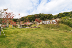 【スイートDOG】＜デッキテラス＞広々の芝生空間で、ワンちゃんも大満足！