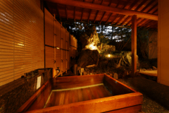 ■自家源泉かけ流し■露天風呂付き客室【牡丹】禁煙