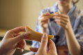 当館オリジナルの鮎菓子抹茶風味で一息