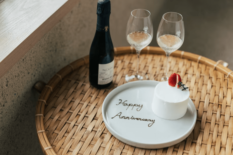 【Anniversary Plan】LOGで過ごす夕朝食付きプラン