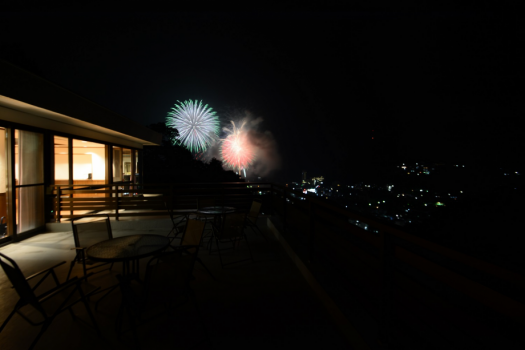 【花火大会】テラスからは熱海海上花火大会の花火をご覧いただけます♪