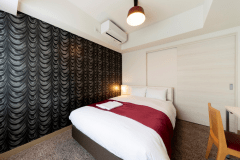 コンパクトなダブルルームは、ビジネスマンのシングルユースとしてもご利用いただけます。