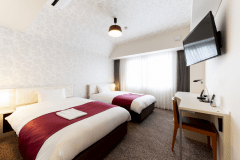 スタンダードツイン　＝禁煙＝　18.8平米　シンプルなインテリアでゆったりとしたお時間をお過ごしいただけます。