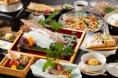 活イカ会席プランお料理(イカの姿揚げ甘酢あんかけは追加料理となります)