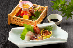 前菜と香住漁港を中心に水揚げされた鮮魚のお造り