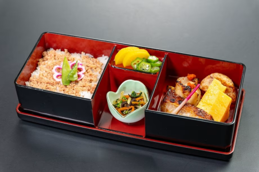 ＜本館/別館＞【1泊2食付】お部屋やテラスで気軽に熱海を満喫！「2種から選べるお弁当付プラン」