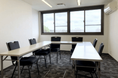 【本館/別館】【ミーティングルーム】少人数での会議や合宿に最適です。