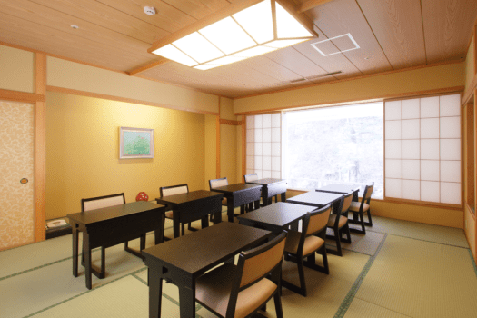 個室会食場 一例