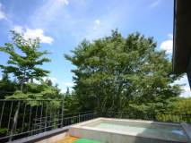 ミネラルバランスの良い「安達太良山の伏流水」を使った雲上露天風呂 ミネラルバランスの良い「安達太良山の伏流水」を使った雲上露天風呂