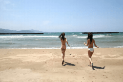 ビーチまで小走り3秒