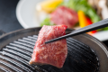 肉厚ジューシーなステーキ