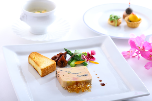 【Dinner】メニューデリシャス　オマール海老と国産牛フィレのコース