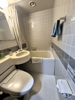 ユニットバス仕様でコンパクトな造り