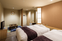 【デラックス・ツイン】畳スペース付き　くつろぎの和モダン