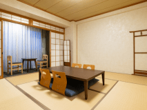 和室　海側　8畳