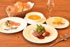 秋のお肉コース メインは和牛をつかったフレンチ★ 秋のお肉コース メインは和牛をつかったフレンチ★