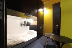 カプセルルーム（下段）