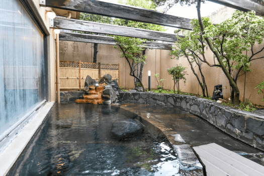 【二番館長崎屋】庭園露天風呂付大浴場