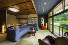 【令和2年◇NEWオープン】川側◇露天風呂付客室：大切なひととプライベート空間を満喫♪