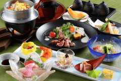 [One night stay with two meals included] "Small meal plan" for those with small appetites Chef's recommendation: Kaiseki Kaiseki that delights both the eyes and the palate at Kakayama, 2026/4/1～