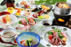 [One night stay with two meals included] Chef's recommendation: Kakayama Kaiseki course to delight your eyes and taste buds. Deluxe course from 2026/4/1～