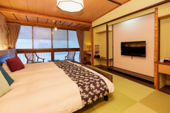 【禁煙】リクライニング機能付ベッド/和ツイン~琉球畳 約8畳
琉球畳敷のお部屋にフランスベッド社製「リクライニング機能付きベッド」をご用意。和の雰囲気を味わいたいけど寝具はベッドが希望という方にお薦めです。 【禁煙】リクライニング機能付ベッド/和ツイン~琉球畳 約8畳
琉球畳敷のお部屋にフランスベッド社製「リクライニング機能付きベッド」をご用意。和の雰囲気を味わいたいけど寝具はベッドが希望という方にお薦めです。