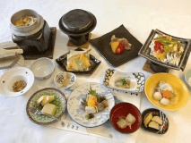 ※仕入れの状況によってメニューが変更になる場合がございます