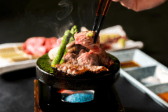 【風木立の川辺　紫明館】スタンダードコース《MINAKAMI》上州牛サーロインの石焼き（イメージです）