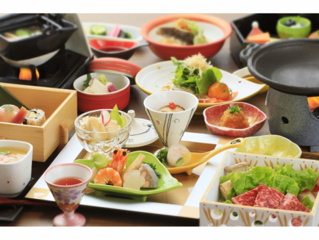 【とちぎ和牛のサーロインステーキ】と【日光湯波ステーキ】のステーキコース