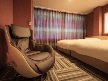 ＜火～HI～＞洋室ツインシモンズセミダブルハリウッドツイン＋マッサージチェア