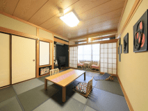 ＜炭～SUMI～＞和室１０畳