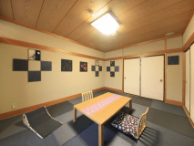 ＜炭～SUMI～＞和室１０畳