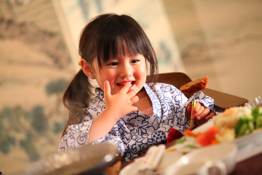 お子様向けメニューもご用意しています。 お子様向けメニューもご用意しています。