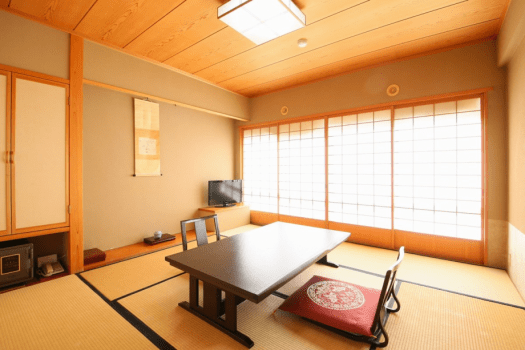 Twin Bedroom + Japanese-style Room／non-smoking