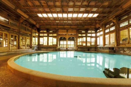 桃山風呂｜日本を代表する大浴殿・登録有形文化財。温泉蒸し風呂も併設されております。