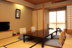 Japanese-style Room (10 tatami mats)／non-smoking
