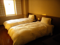 洋室ツイン　定員２名【禁煙】