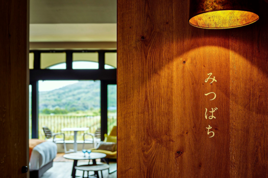 2F club room みつばち