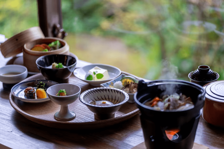 おおいた郷土料理だんご汁・地獄蒸し・りゅうきゅうと”ミルキーブルーの露天風呂”を楽しむ朝食プラン