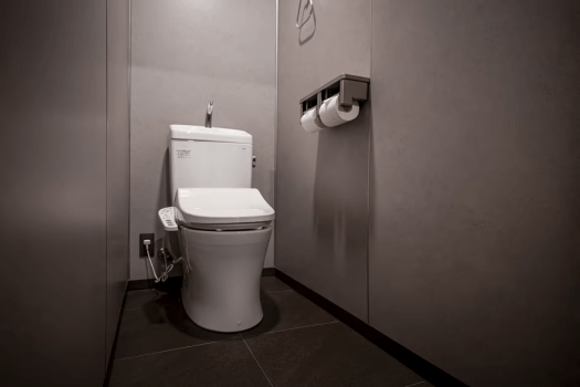 源泉かけ流し温泉付　和室8畳ベッドルーム